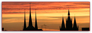 Sonnenaufgang Mariendom und Severikirche 